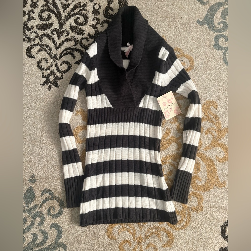 Derek Heart Dark Gray and White Striped Sweater